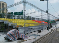 綠蛙現(xiàn)場(chǎng)加工式室外固定金屬看臺(tái)