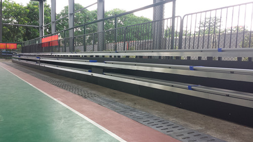 深圳坪山田心社區(qū)籃球場看臺