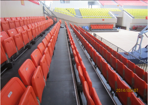 湖南省運(yùn)會(huì)場館之雙峰體育中心看臺(tái)