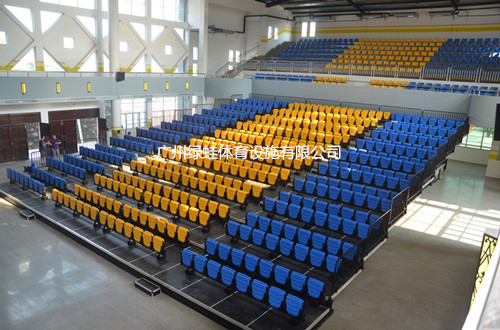 廣州大學附屬中學一層雙排伸縮看臺