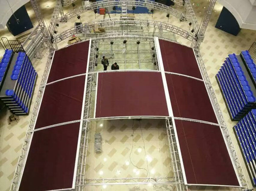 湘潭天虹百貨可移動式伸縮看臺