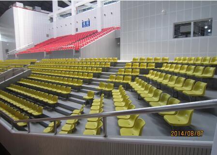 綠蛙看臺落戶雙峰體育中心