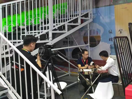 綠蛙看臺(tái)亮相2017年第35屆上海體博會(huì)