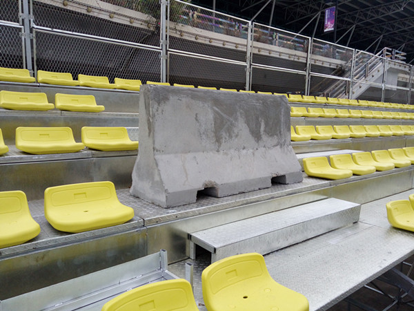 綠蛙可拆卸拼裝看臺