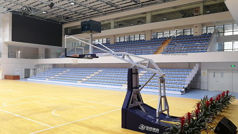 陜西服裝工程學(xué)院伸縮看臺(tái)案例