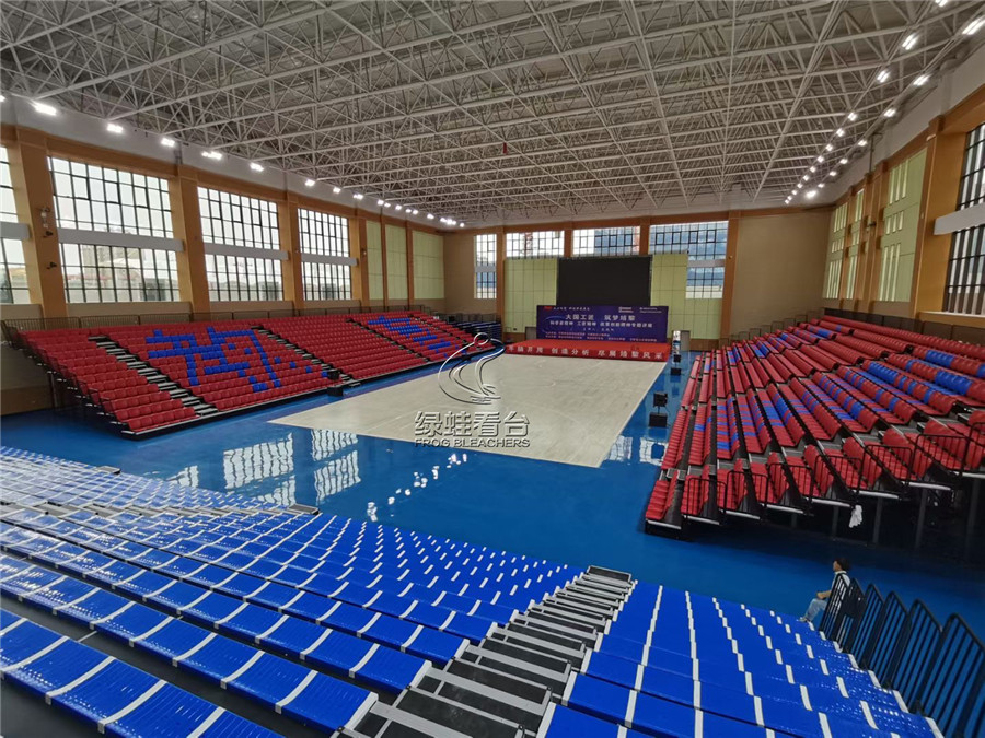 山丹新城區(qū)全民健身中心體育館看臺(tái)座椅