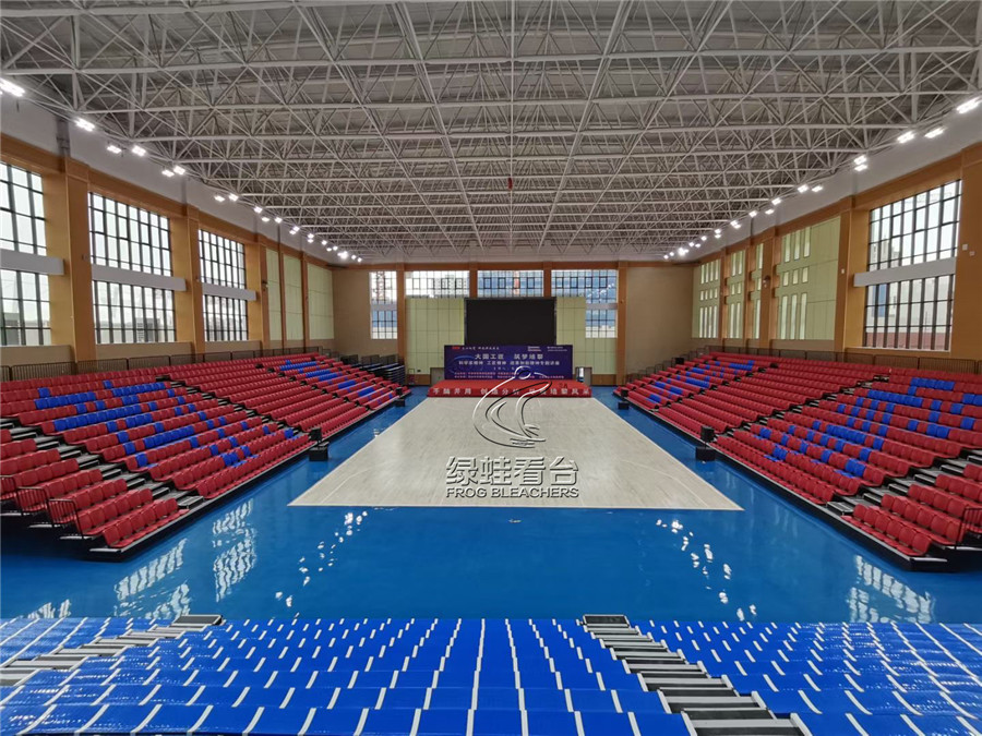 山丹新城區(qū)全民健身中心體育館看臺(tái)座椅