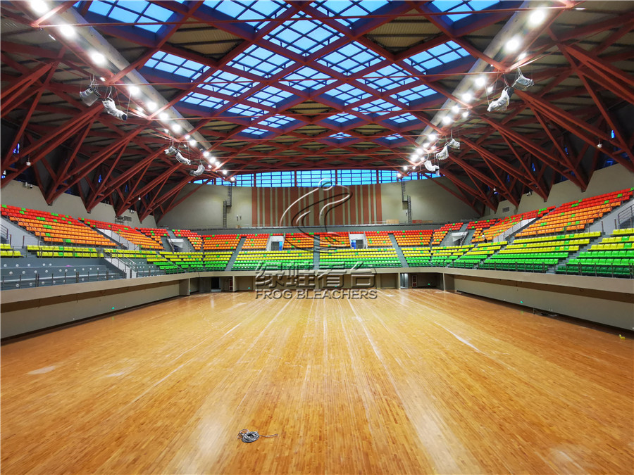 固定看臺(tái)座椅安裝