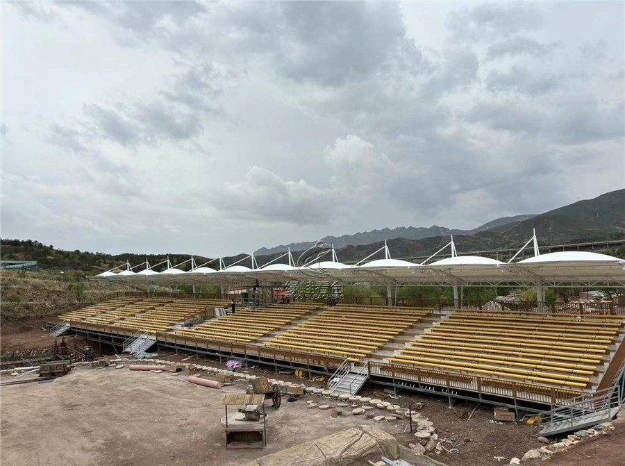 莫尼山景區(qū)演藝看臺座椅項目